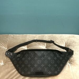 Louis Vuitton Bum Bag PM - Monogram Eclipse Discovery
